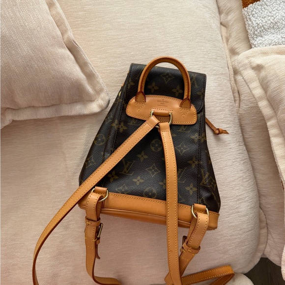 Louis Vuitton Montsouris Backpack PM - Picture 5 of 8